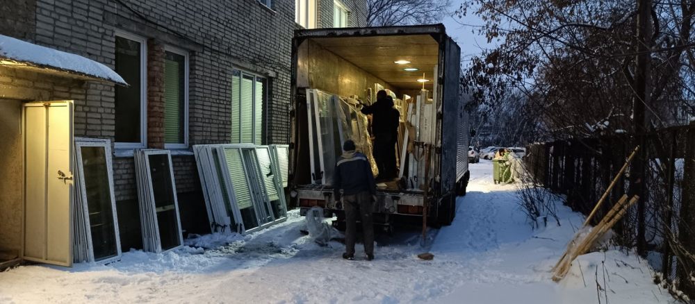 Услуги грузчиков. Грузоперевозки. Газели. стоимость - Докучаевск